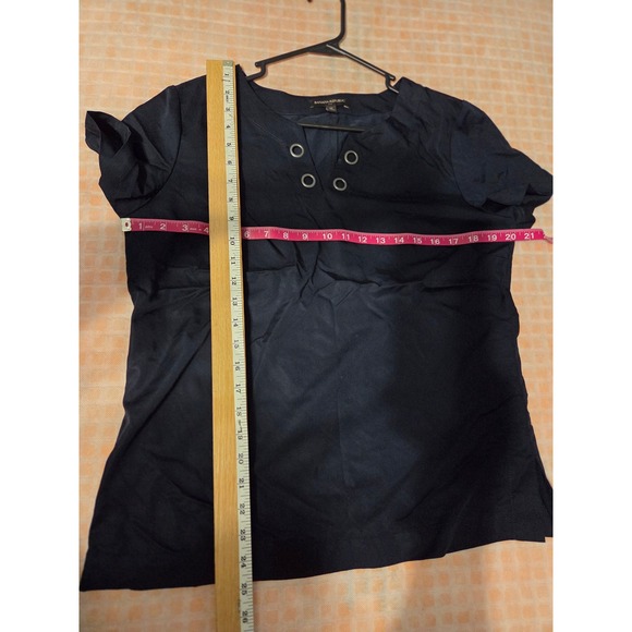 Banana Republic Grommet Top Women M Navy Blue Office Chic Business Casual - Picture 5 of 6